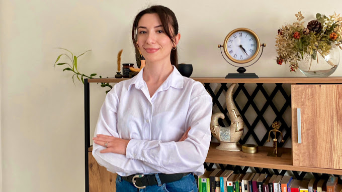 Ayşe Ecem Ka... Hakkında Bilgi