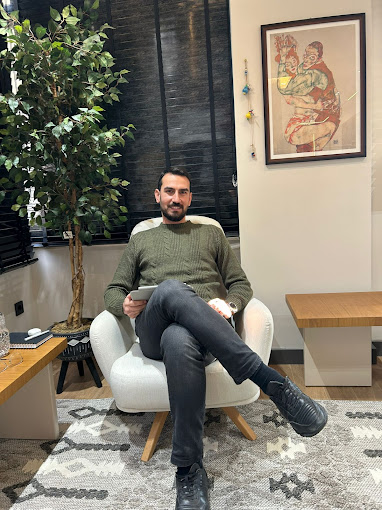 İbrahim Yalç... Hakkında Bilgi